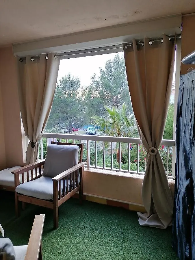 appartement au LAGON BLEU à Fréjus, garage, tennis&piscine 1200 M2